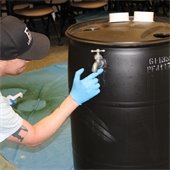 Sealing a rain barrel